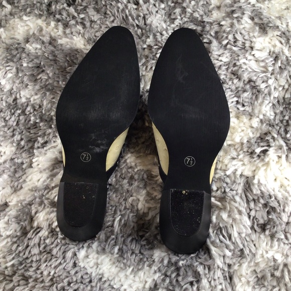 Cream colored Ostrich print Sedona West Mules - Picture 8 of 8